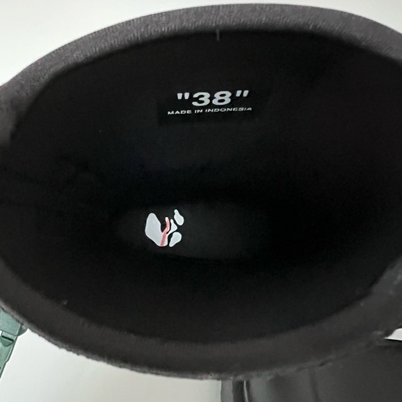 Off-White Sponge Rubber Rainboot - Picture 11 of 13